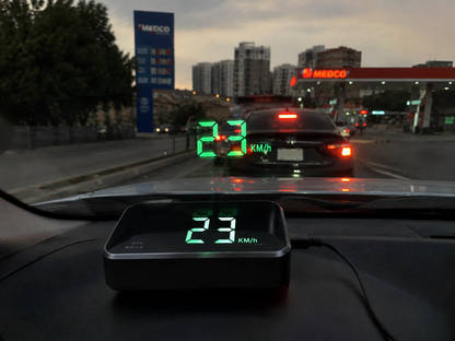 🚗 جهاز GPS HUD لعرض السرعة على الزجاج الأمامي | Smart GPS Head-Up Display